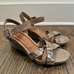 Tamaris taupe suede wedge sandals size 37/7